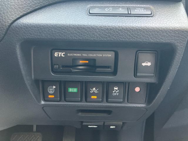 ティアナ ＸＶ　ナビＡＶＭパッケージ　ナビテレビ　アラウンドビューモニター　ＥＴＣ　スマートキー　プッシュスタート　セキュリティー　レザーシート　パワーシート　純正アルミホイール（31枚目）