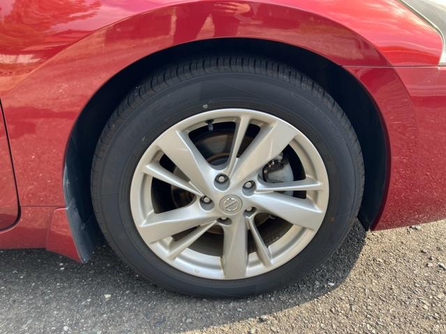 ティアナ ＸＶ　ナビＡＶＭパッケージ　ナビテレビ　アラウンドビューモニター　ＥＴＣ　スマートキー　プッシュスタート　セキュリティー　アイドリングストップ　レザーシート　助手席オットマン（5枚目）