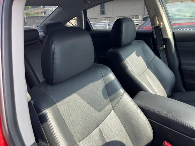 ティアナ ＸＶ　ナビＡＶＭパッケージ　ナビテレビ　アラウンドビューモニター　ＥＴＣ　スマートキー　プッシュスタート　セキュリティー　アイドリングストップ　レザーシート　助手席オットマン（13枚目）