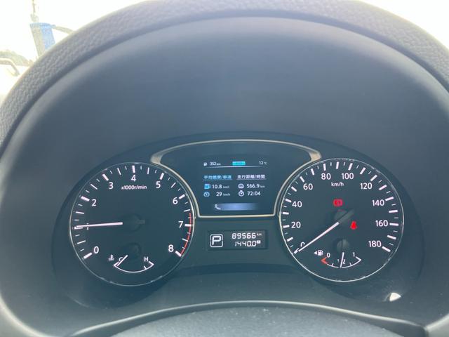 ティアナ ＸＶ　ナビＡＶＭパッケージ　ナビテレビ　アラウンドビューモニター　ＥＴＣ　スマートキー　プッシュスタート　セキュリティー　アイドリングストップ　レザーシート　助手席オットマン（29枚目）