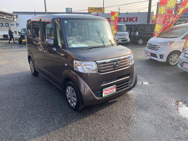 N-BOX G リヤドアスライドです Pスタートスマートキー フルセグ ナビTVバックモニター付き(3枚目)