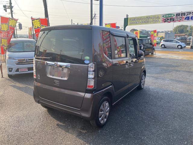 N-BOX G リヤドアスライドです Pスタートスマートキー フルセグ ナビTVバックモニター付き(5枚目)
