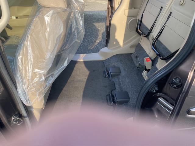 N-BOX G リヤドアスライドです Pスタートスマートキー フルセグ ナビTVバックモニター付き(15枚目)