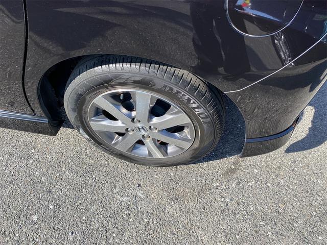 フリード Ｇｉ　エアロ　リヤドア左右パワースライドドアです　スマートキー　３列シート　７人乗り　純正フルエアロ　純アルミ　ワンセグＴＶ　バックモニター付　Ｔミングチェーン車（8枚目）