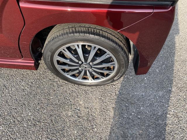 N-BOXカスタム G ターボSSパッケージ Pスタートスマートキーベンチシート リヤドア左右パワースライドドアです 8インチナビTV 補助ブレーキ付 6エアバック(9枚目)