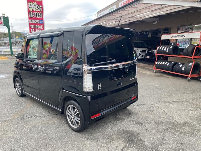 Ｎ－ＢＯＸカスタム Ｇ・Ａパッケージ　ナビ　フルセグＴＶです　リヤドア左パワースライドドア　Ｐスタートスマートキーベンチシート　純正エアロ　純正アルミ　修復歴無（7枚目）