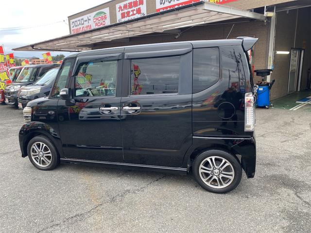 Ｎ－ＢＯＸカスタム Ｇ・Ａパッケージ　ナビ　フルセグＴＶです　リヤドア左パワースライドドア　Ｐスタートスマートキーベンチシート　純正エアロ　純正アルミ　修復歴無（8枚目）