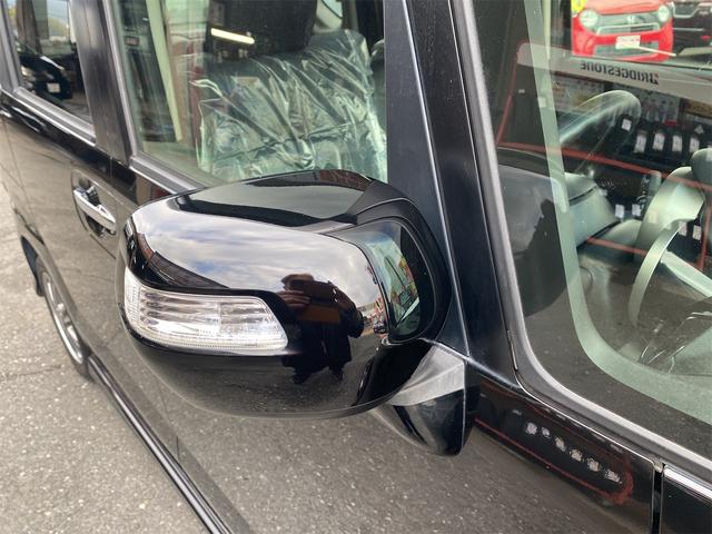 Ｎ－ＢＯＸカスタム Ｇ・Ａパッケージ　ナビ　フルセグＴＶです　リヤドア左パワースライドドア　Ｐスタートスマートキーベンチシート　純正エアロ　純正アルミ　修復歴無（30枚目）