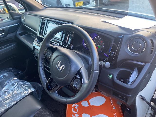 ���X�̎Ԃ͕i�����v���C�X�����X�Ɣ�׎��M���L��܂��I�P�x���Ȃ��̖ڂł��̈Ⴂ���m���߂ĉ������B