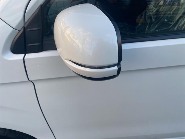 �E�B���J�[�h�A�~���[�ł�