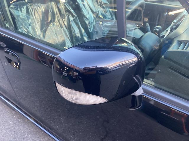 �E�B���J�[�h�A�~���[�ł�