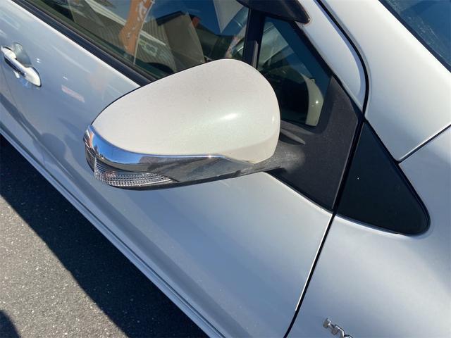 �E�B���J�[�h�A�~���[�ł�