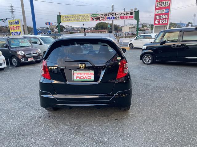 フィット Ｇ　スマートスタイルエディション　モデューロフルエアロ　社外１６インチアルミ　ケンウット　フルセグナビ　バックモニター　ブルートゥース付き（7枚目）