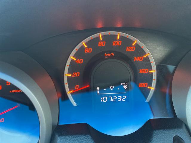 フィット Ｇ　スマートスタイルエディション　モデューロフルエアロ　社外１６インチアルミ　ケンウット　フルセグナビ　バックモニター　ブルートゥース付き（32枚目）