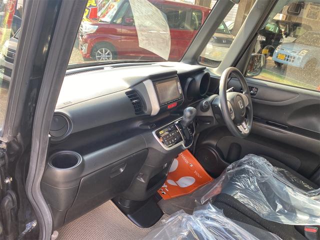 Ｎ－ＢＯＸ Ｇ　ＳＳパッケージ　Ｐスタート　ベンチシート　キーフリー　補助ブレーキ　６エアバック　ワンセグテレビ　バッックモニター　ブルートゥース付　純正アルミ（12枚目）