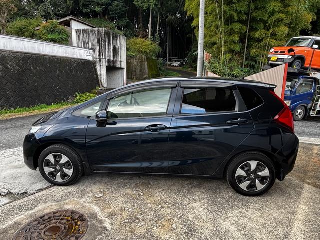 フィットハイブリッド Ｆパッケージ（6枚目）