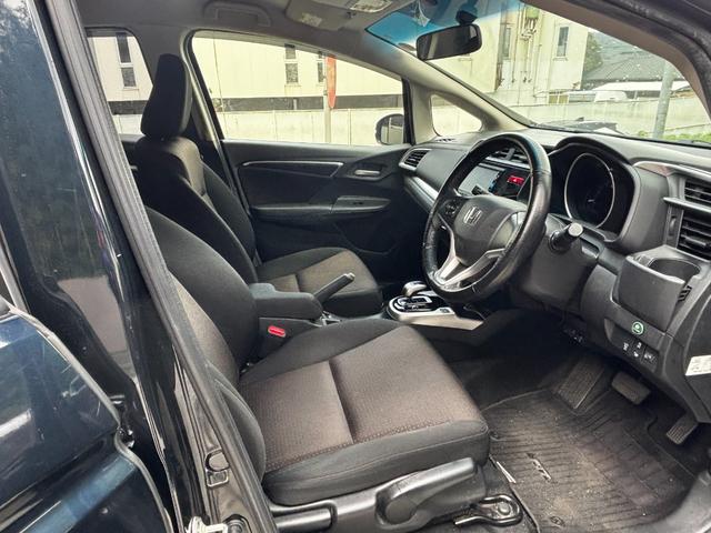 フィットハイブリッド Ｆパッケージ（10枚目）