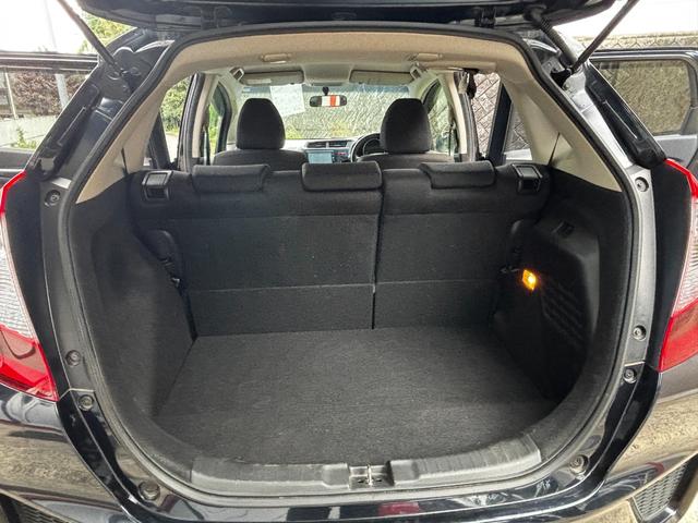 フィットハイブリッド Ｆパッケージ（11枚目）