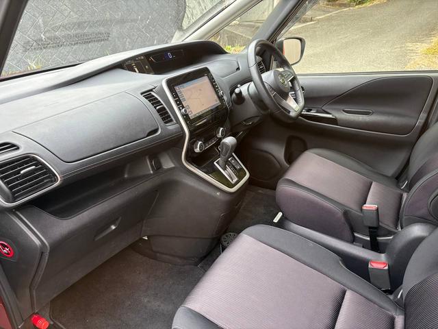 セレナ ハイウェイスターG プロパイロットエディション バックカメラ・Bluetooth・両側パワースライドドア・プッシュスタート・スマートキー・フリップダウンモニター(8枚目)