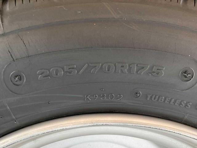 ダイナトラック 　平ボディ／１．７ｔ／新明和すいちょくゲートＲＥ０６－１１０３　６００ｋｇ／ＡＴ／ディーゼル／３人乗り／ダブルタイヤ／パワーウィンドウ／集中ロック／エアコン（72枚目）