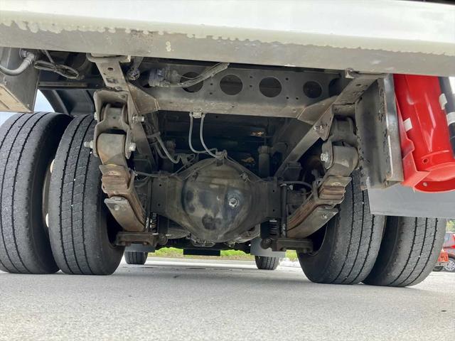デュトロ 　３ｔ　平ボディ　ＰＧ付・新明和　ＲＥ０６－１１０３　すいちょくゲート・荷重６００ｋｇ・電動格納ドアミラー左のみ・ＥＴＣ・アイドリングストップ・キーレスキー・パワーウィンドウ（46枚目）