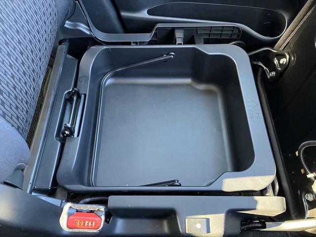 ソリオ ハイブリッドＭＸ　デュアルカメラブレーキサポート・メモリーナビゲーションセット・純正フルセグナビ・バックカメラ・ＤＶＤ再生・衝突防止装置・ドライブレコーダー・スマートキー・アイドリングストップ・純正アルミ（28枚目）