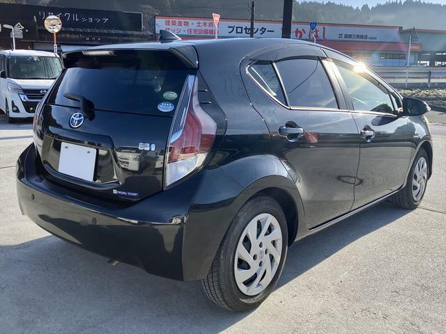 アクア Ｇ　スマートエントリーパッケージ・ナビレディパッケージ・踏み間違い加速抑制システム・ナビロック有・純正フルセグナビ・バックカメラ・ＥＴＣ・ＤＶＤ再生・ドライブレコーダー・スマートキー（7枚目）