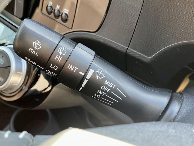 アクア Ｇ　スマートエントリーパッケージ・ナビレディパッケージ・踏み間違い加速抑制システム・ナビロック有・純正フルセグナビ・バックカメラ・ＥＴＣ・ＤＶＤ再生・ドライブレコーダー・スマートキー（17枚目）