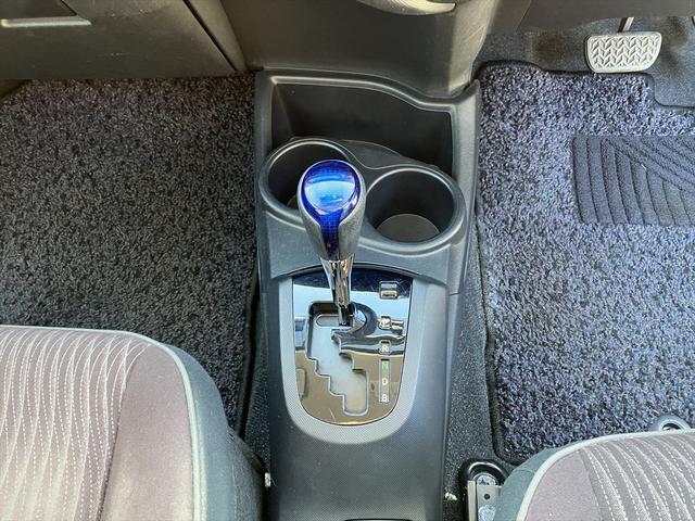 アクア Ｇ　スマートエントリーパッケージ・ナビレディパッケージ・踏み間違い加速抑制システム・ナビロック有・純正フルセグナビ・バックカメラ・ＥＴＣ・ＤＶＤ再生・ドライブレコーダー・スマートキー（22枚目）