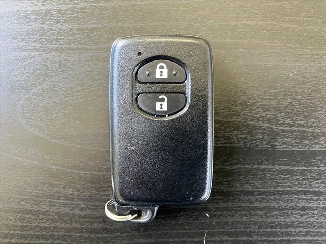 アクア Ｇ　スマートエントリーパッケージ・ナビレディパッケージ・踏み間違い加速抑制システム・ナビロック有・純正フルセグナビ・バックカメラ・ＥＴＣ・ＤＶＤ再生・ドライブレコーダー・スマートキー（59枚目）