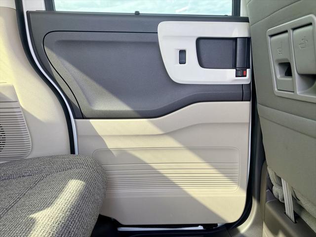 Ｎ－ＢＯＸ Ｇ・ＥＸホンダセンシング　ホンダセンシング／純正フルセグナビ／バックカメラ／ＤＶＤ再生／Ｂｌｕｅｔｏｏｔｈ接続／ＥＴＣ／クリアランスソナー／スマートキー／オートライト／電動格納ドアミラー／盗難防止／衝突防止装置（39枚目）