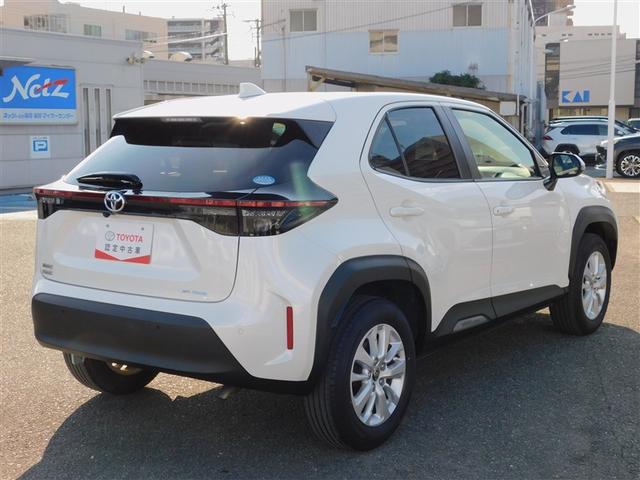 ヤリスクロス Ｇ　アルミ　ＬＥＤヘッド　ワンオーナー車　ＴＶ　スマートエントリー　横滑り防止　ＥＴＣ車載器　キーレスエントリー　オートエアコン　リアカメラ　パワーステアリング　クルコン　エアバッグ　フルセグＴＶ（3枚目）
