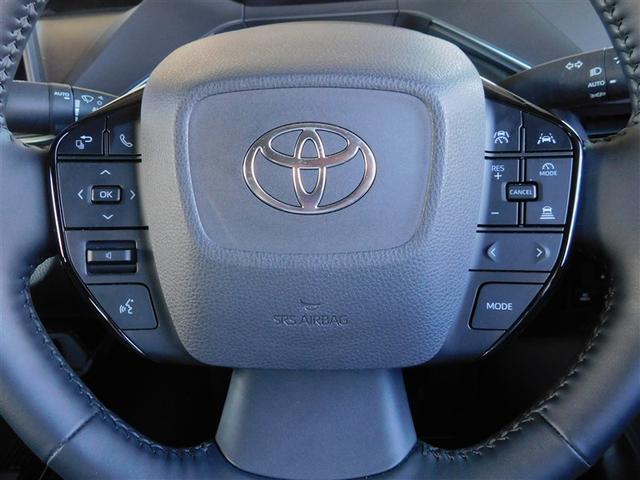 プリウス Ｚ　リアカメラ　プリクラッシュ　試乗車　ＰＷシート　ＡＣ１００Ｖ電源　ＬＥＤランプ　オートクルーズ　アルミホイール　ドライブレコーダ　ＡＣ　運転席エアバッグ　横滑り防止装置　ＥＴＣ付　盗難防止システム（27枚目）