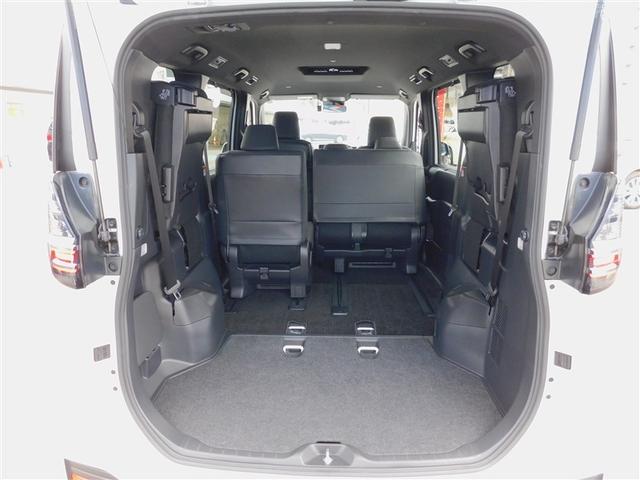 ヴォクシー Ｓ－Ｇ　点検記録簿付　Ｒカメラ　ミュージックプレイヤー接続可　ＬＥＤヘッドランプ　横滑り防止装置　スマートキ　キーレスエントリー　３列シート　フルセグテレビ　ワンオーナー　盗難防止システム　デュアルエアコン（11枚目）