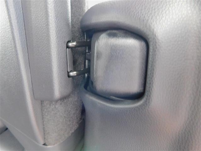 ヴォクシー Ｓ－Ｇ　点検記録簿付　Ｒカメラ　ミュージックプレイヤー接続可　ＬＥＤヘッドランプ　横滑り防止装置　スマートキ　キーレスエントリー　３列シート　フルセグテレビ　ワンオーナー　盗難防止システム　デュアルエアコン（12枚目）