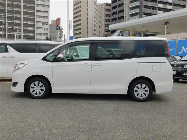 ノア Ｘ　ブレーキサポート　イモビライザー　アイドリングストッ　ＤＶＤ再生可　ＡＵＸ　デュアルエアコン　クルーズＣ　バックモニタ－　地デジＴＶ　ＬＥＤランプ　スマートキ　オートエアコン　ＥＳＣ　ナビ＆ＴＶ　３列（2枚目）