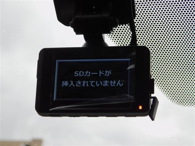 ノア Ｘ　ブレーキサポート　イモビライザー　アイドリングストッ　ＤＶＤ再生可　ＡＵＸ　デュアルエアコン　クルーズＣ　バックモニタ－　地デジＴＶ　ＬＥＤランプ　スマートキ　オートエアコン　ＥＳＣ　ナビ＆ＴＶ　３列（19枚目）