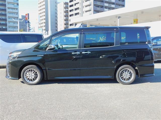 ヴォクシー ハイブリッドZS 煌 Wエアコン AW 衝突被害軽減 バックモニター 地デジ オートエアコン ワンオーナー車 ナビTV イモビライザー キーフリー 横滑り防止 3列シート DVD メモリーナビ ABS スマートキー(2枚目)