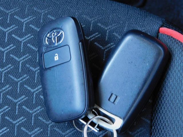 ライズ Ｚ　衝突回避システム　メディアプレイヤー接続　スマートキ－　リヤカメラ　１オナ　アルミホイール　エコアイドル　ＬＥＤライト　オートエアコン　横滑り防止機能　キーフリー　パワーウインドウ　エアバッグ　ＥＴＣ（20枚目）