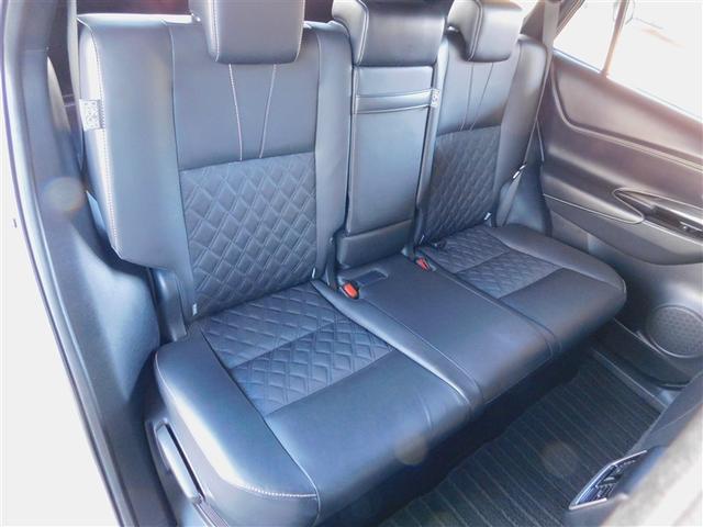 ハリアー プレミアム　エアロ付　カーテンエアバッグ　クルーズＣ　Ｂカメラ　電動パワーシート　ＬＥＤライト　メモリナビ　横滑り防止機能　オートエアコン　Ａストップ　エアバッグ　ＡＷ　ＤＶＤ再生可　パワーウィンドウ　ナビ＆ＴＶ（7枚目）