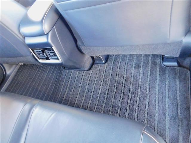 ハリアー プレミアム　エアロ付　カーテンエアバッグ　クルーズＣ　Ｂカメラ　電動パワーシート　ＬＥＤライト　メモリナビ　横滑り防止機能　オートエアコン　Ａストップ　エアバッグ　ＡＷ　ＤＶＤ再生可　パワーウィンドウ　ナビ＆ＴＶ（8枚目）