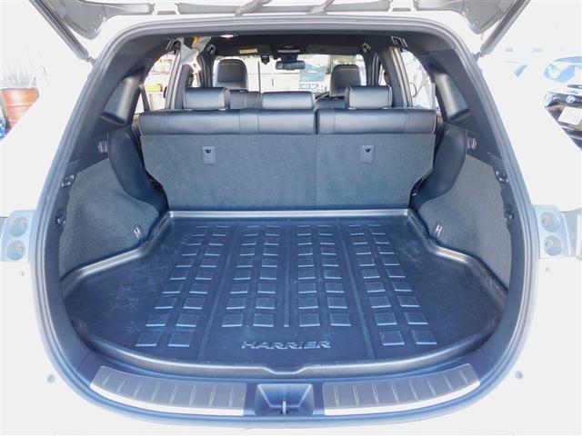 ハリアー プレミアム　エアロ付　カーテンエアバッグ　クルーズＣ　Ｂカメラ　電動パワーシート　ＬＥＤライト　メモリナビ　横滑り防止機能　オートエアコン　Ａストップ　エアバッグ　ＡＷ　ＤＶＤ再生可　パワーウィンドウ　ナビ＆ＴＶ（9枚目）