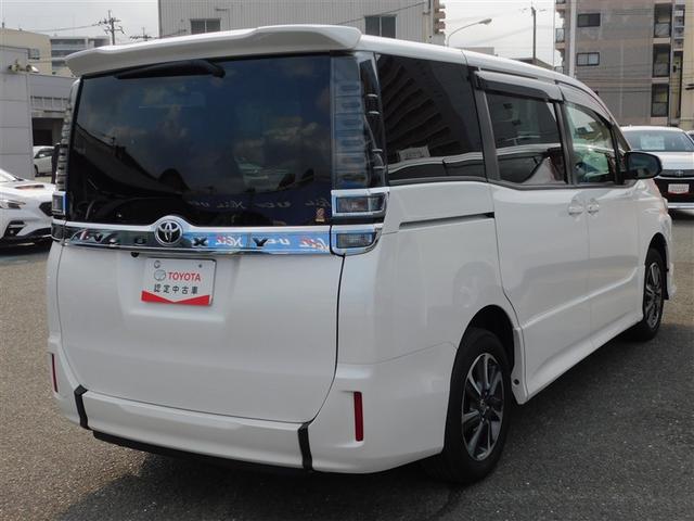 ヴォクシー ＺＳウェルキャブクルマイス（3枚目）