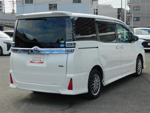 ヴォクシー ハイブリッドZS 煌III ドライブレコーダ 地デジTV リヤカメラ 1オナ車 Wエアコン スマートキー ミュージックプレイヤー接続可 DVD再生可 クルコン VSC キーレス アルミホイール ナビ&TV LEDヘッドランプ(3枚目)