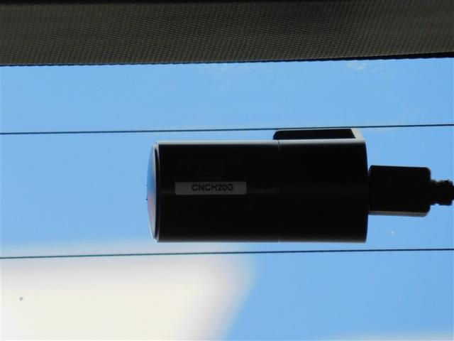 ヴォクシー ハイブリッドZS 煌III ドライブレコーダ 地デジTV リヤカメラ 1オナ車 Wエアコン スマートキー ミュージックプレイヤー接続可 DVD再生可 クルコン VSC キーレス アルミホイール ナビ&TV LEDヘッドランプ(20枚目)