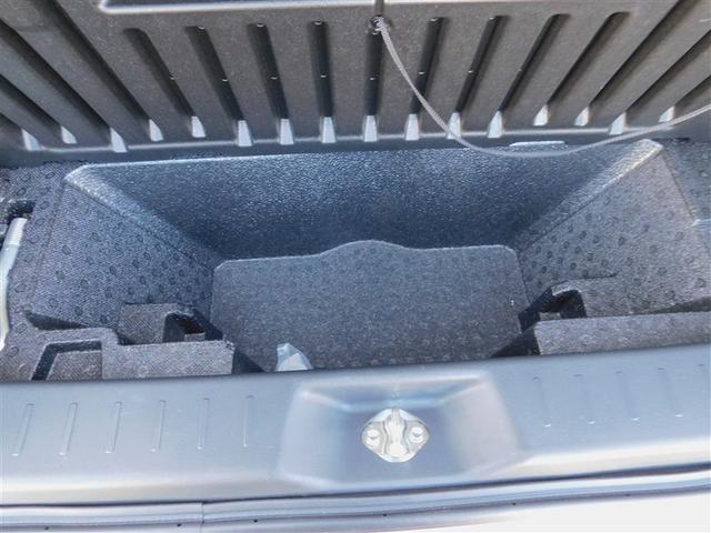 �������[