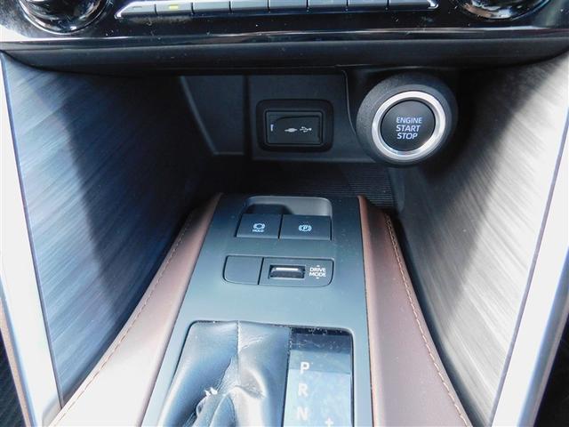 ハリアー Ｇ　衝突回避ブレーキ　ＡＵＸ接続　セキュリティーアラーム　ＡＡＣ　バックモニタ－　１オーナ　横滑防止装置　ＬＥＤランプ　スマキー　キーフリー　ＡＷ　ＥＴＣ車載器　ＰＳ　パワーウインドウ　パワ－シ－ト　ＴＶ（23枚目）