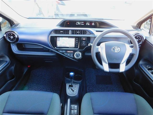 アクア Ｓ　スマートキープッシュスタート　キーレスエントリ　ＬＥＤヘッドライト　フルセグ地デジ　イモビ　ナビ＆ＴＶ　ワンオーナー車　オートエアコン　デュアルエアバック　ＥＳＣ　Ｂカメラ　パワーウィンドウ　ＥＴＣ（5枚目）