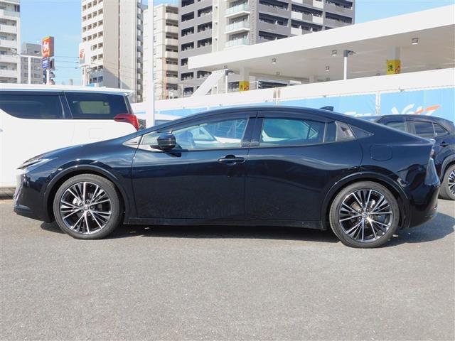 プリウス Ｚ　リアカメラ　プリクラッシュ　ＰＷシート　１オーナ　ＡＣ１００Ｖ電源　ＬＥＤランプ　オートクルーズ　アルミホイール　ＡＣ　運転席エアバッグ　横滑り防止装置　ＥＴＣ付　盗難防止システム　パワーウインドウ（2枚目）