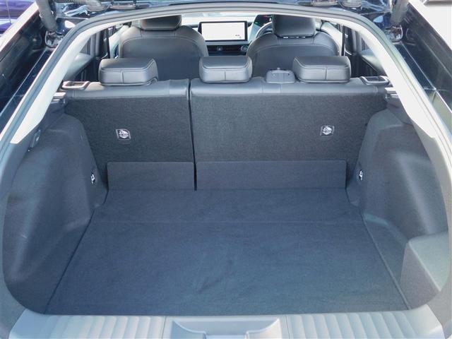 プリウス Ｚ　リアカメラ　プリクラッシュ　ＰＷシート　１オーナ　ＡＣ１００Ｖ電源　ＬＥＤランプ　オートクルーズ　アルミホイール　ＡＣ　運転席エアバッグ　横滑り防止装置　ＥＴＣ付　盗難防止システム　パワーウインドウ（9枚目）